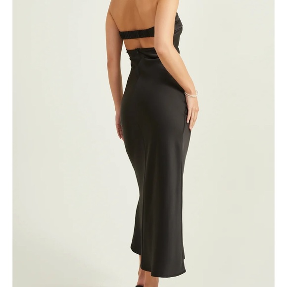 Nwt black satin strapless gown w/ open back and side slit midi length size Small - Picture 3 of 4